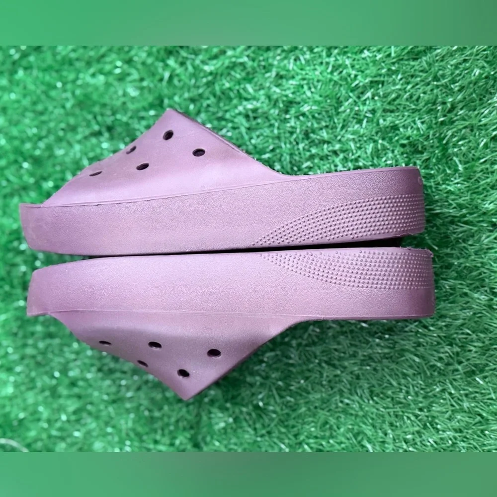 CROCS  Classic Platform Slide Sandal - Women's‎ Size 10